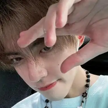 高清帅气的拽酷男生头像真人图片