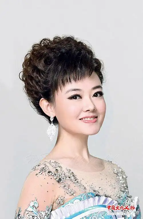 东盟艺术学院音乐学术主任姜丽娜中国民族男高音北京演唱会音乐总监