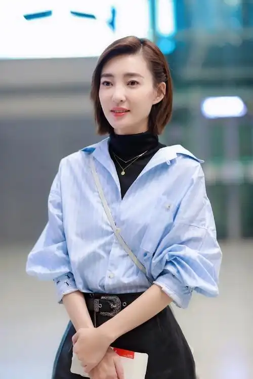 原创王丽坤这次的穿搭好美性感露腿加气质短发是美人该有的样子呢