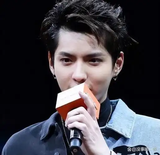 吴亦凡监狱斗殴视频被泄露,暴徒太多,凡凡的生活并不