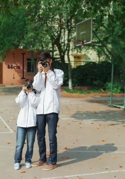 最萌校园情侣身高差刷新纪录