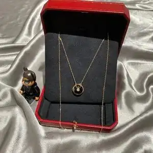 990人付款淘宝闲置卡地亚中号孔雀石护身符项