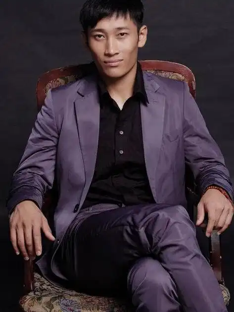 p>李兆林,中国内地男演员,国家二级运动员,毕业于 a target="_blank"