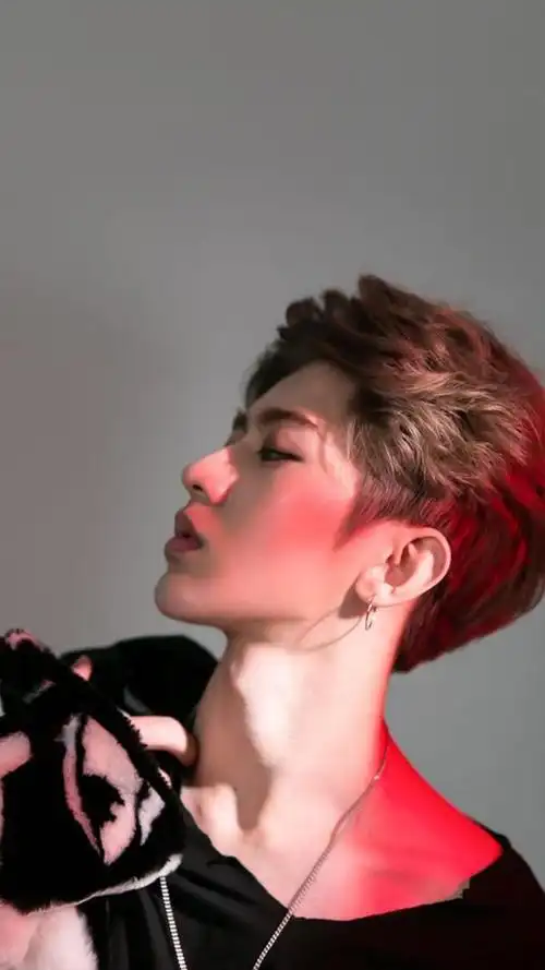 蔡徐坤图片大全最帅,蔡徐坤帅气撩人的高清图片无水印 每天都要了解一