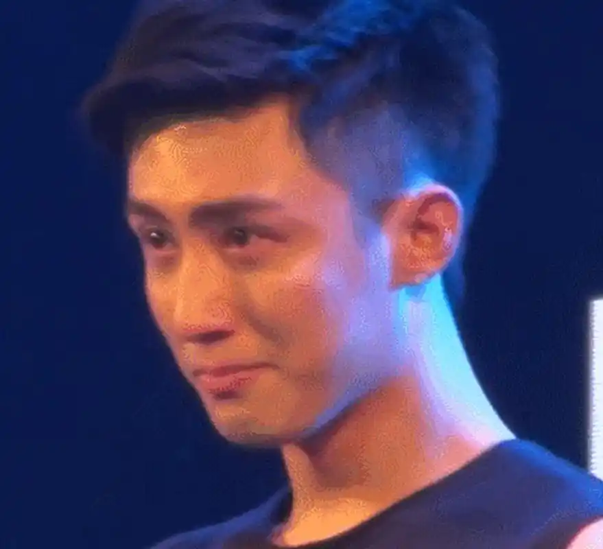 原来硬汉哭起来还有这么奶的一面,黄景瑜也太可爱了