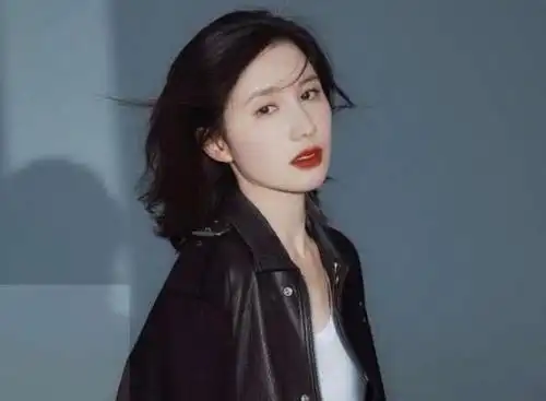 黄景瑜"前妻"520再发文,坦言被出轨遭家暴,男方依然不回应