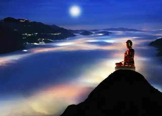 然而佛学修行的最高境界是普度众生,了脱生死轮回之苦,钝超成就菩提之