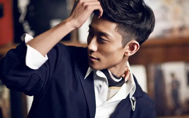 魅力迷人张一山写真