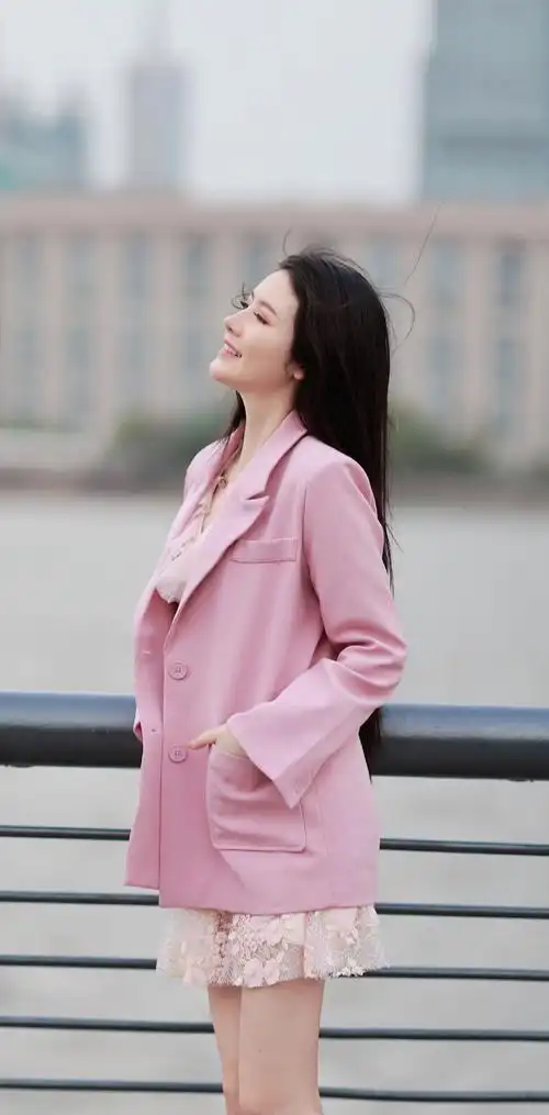 最美图片大全壁纸图片的女生图片-美女壁纸 - 壁纸之家