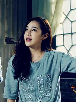 付曼(付曼饰演)