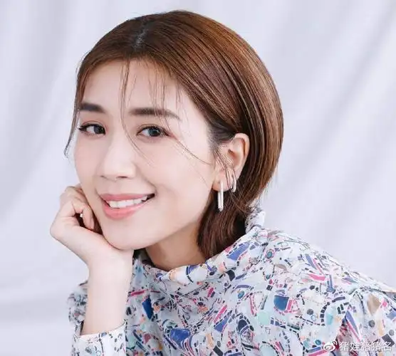 tvb女星黄智雯获舞台剧最佳女主角提名,与男友好事将近