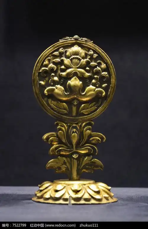 清代镀金佛八宝莲花