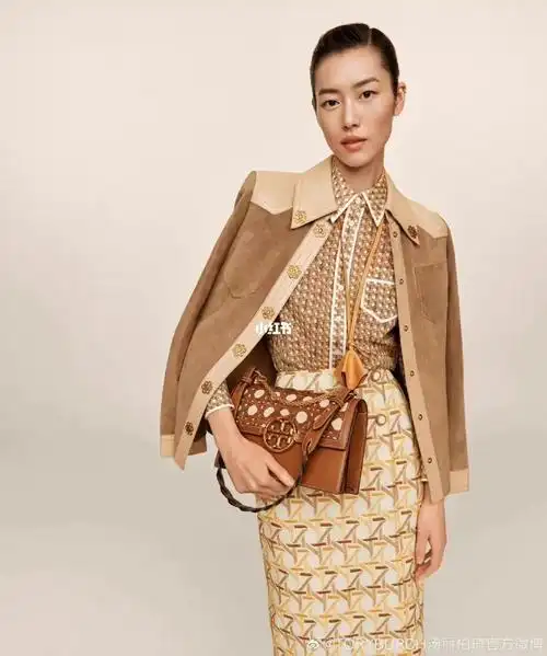 哦[看r][看r][看r]想要的宝子思我6015#toryburch汤丽柏琦  #刘雯