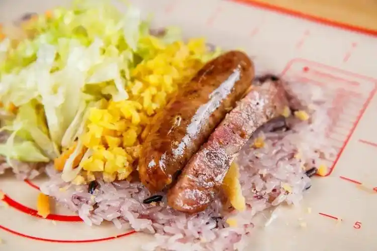 究竟是何方神圣? 原来是位于城中万达3楼的日式饭团店 井弘饭团!