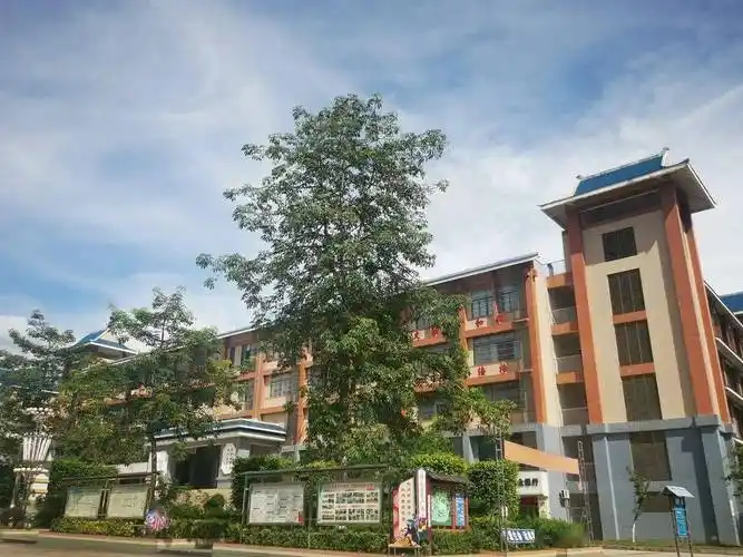 都安瑶中2023年高一新生招生简章_教育_活动_我校