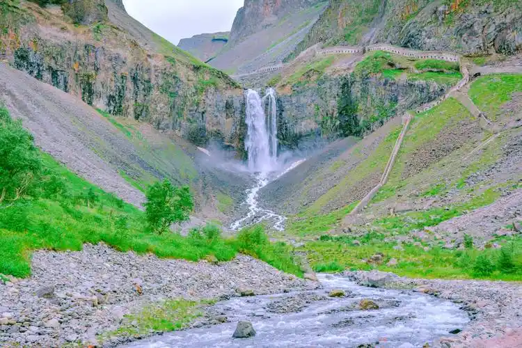 长白山天池没有入水口,却常年池水向外流,为什么还没干涸?