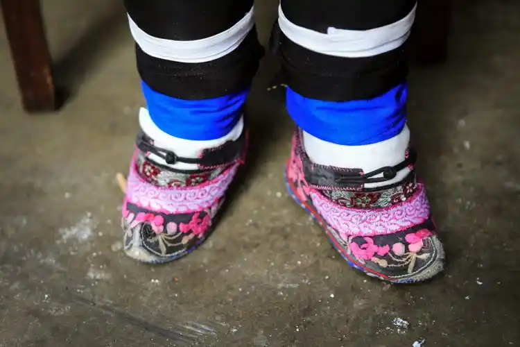 中国最后的小脚女人…三寸金莲,文字,摄影:刘忠仁於2017.2.28摄