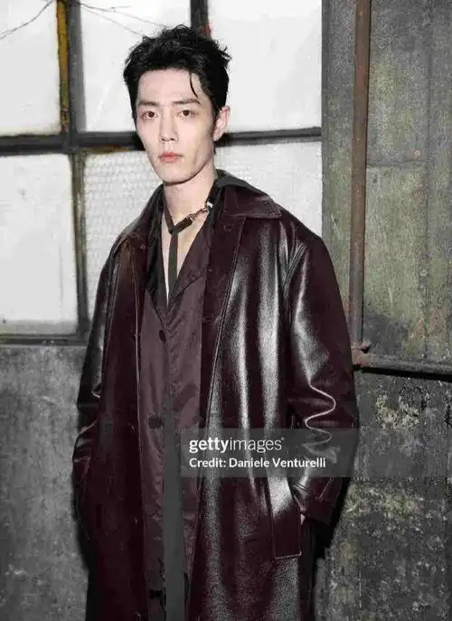 g社镜头下的肖战脸居然没有拉胯却被黑粉恶意p图有点过分了