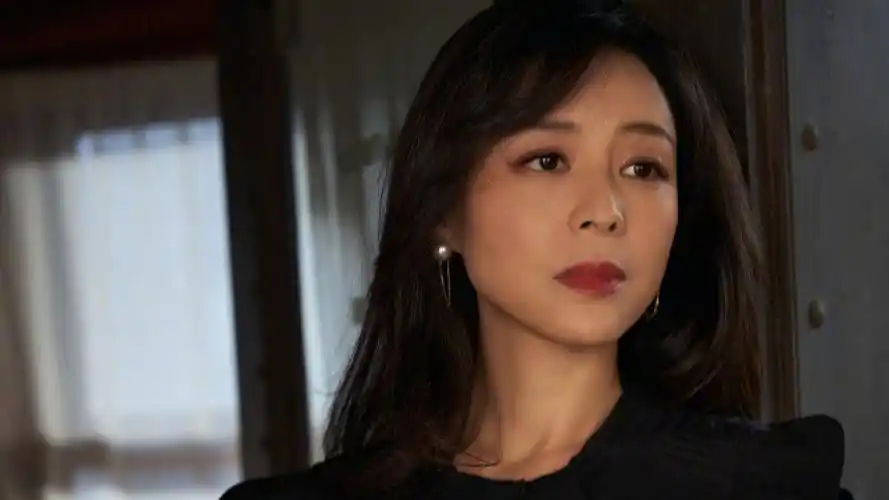 张静初谈被造黄谣十几年,像植物一样任人践踏,崩溃落泪让人心疼