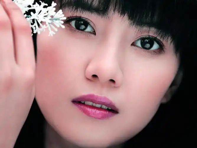 清纯女孩高圆圆