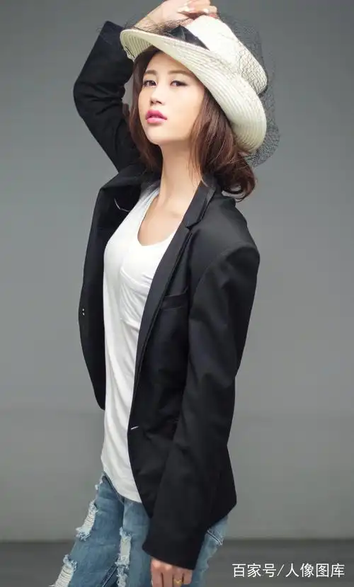 她拍过很多写真,最喜欢的照片是出自我们俩的合作