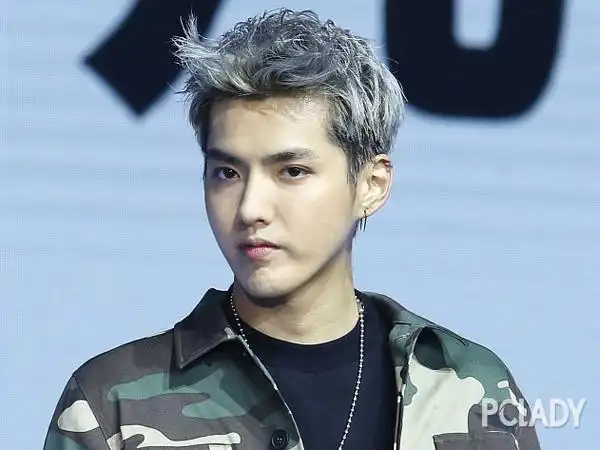 "奶奶灰"当道,像杨洋这样好看的人才能经受住考验