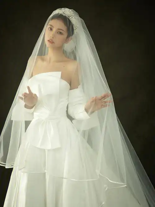 重庆油画复古王妃婚纱照一个人的婚纱