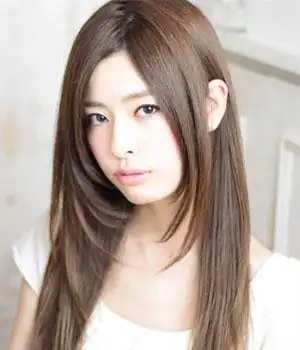 女生好看中长发直发发型图片