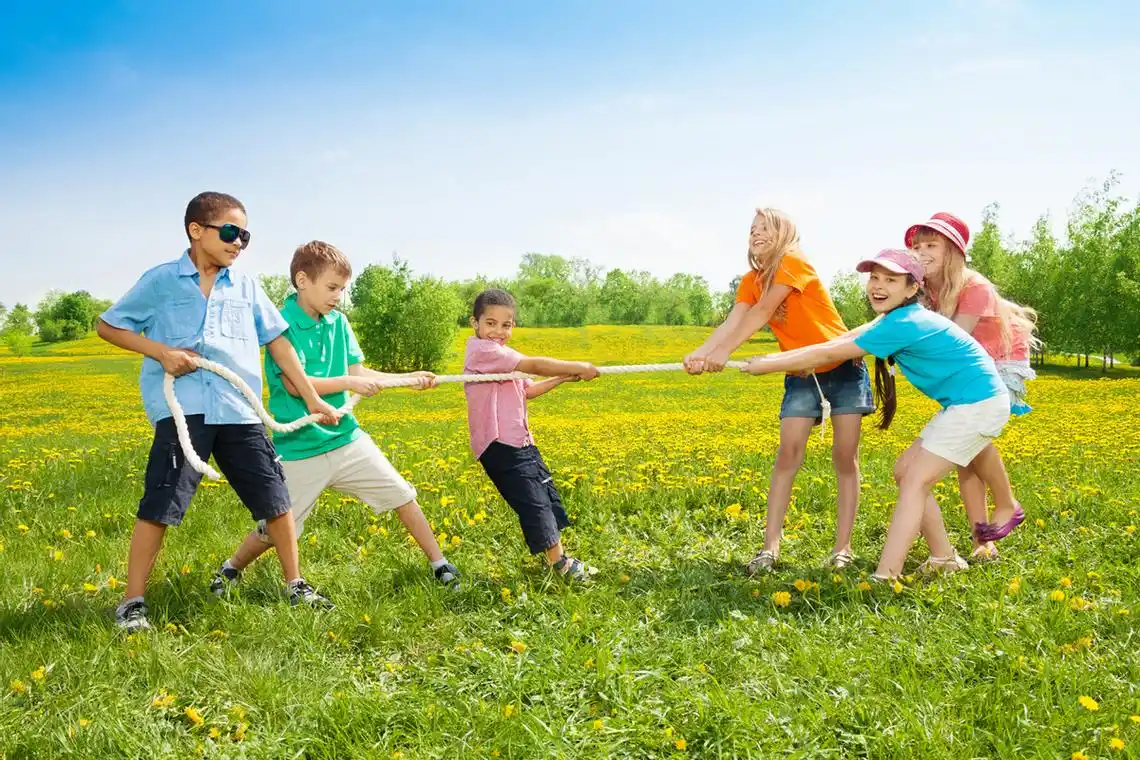 孩子建立社交规则时,作为家长的我们千万不要过度干涉