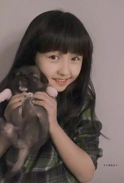 张子枫美图童年子子