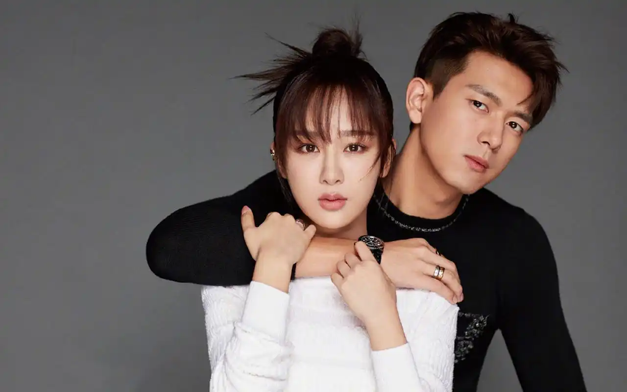 杨紫李现时尚杂志写真桌面壁纸