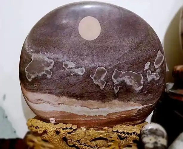 洛阳黄河日月石探究与欣赏