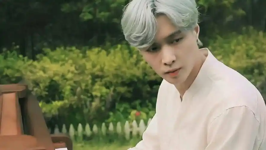 张艺兴橙光素材禁二传二改,抱图收藏 - 堆糖,美图壁纸兴趣社区