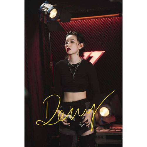 6寸    李斯丹妮   亲笔签名照片   10号