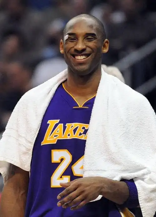 科比24℃的微笑,很温暖,很甜蜜!