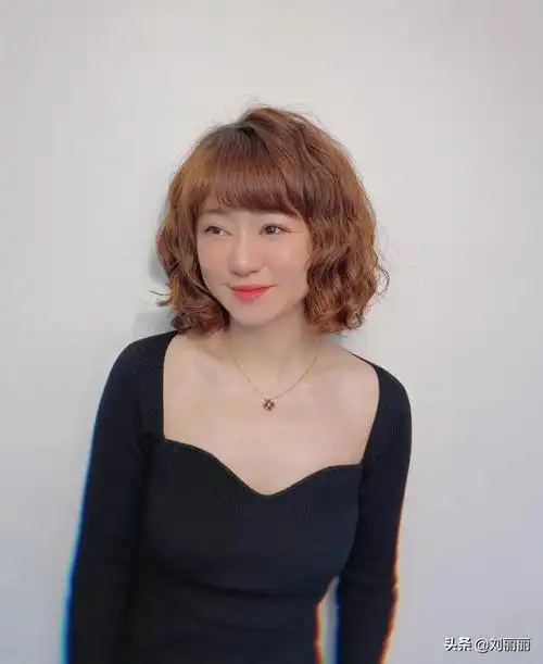 短发烫发发型图片 短发烫发发型图片(短发烫发发型图片女) 旅游