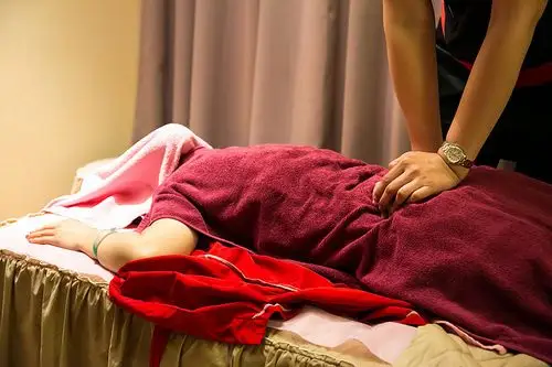 【台南按摩】御手国医养生会馆 北辰中华馆 平价足体按摩,消除疲劳的