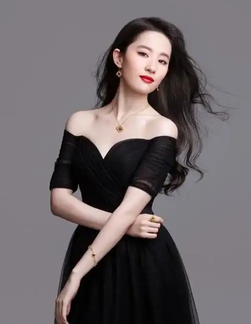 刘亦菲优越的颅顶