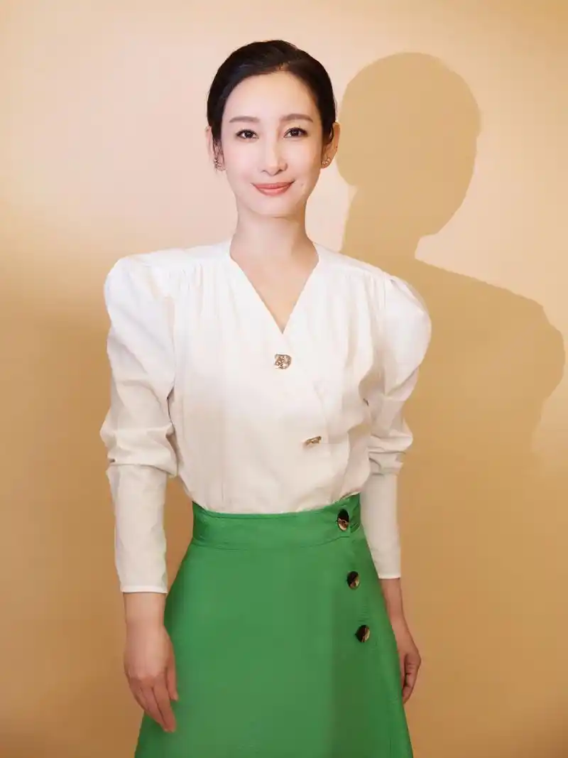 美女壁纸第228期—秦海璐