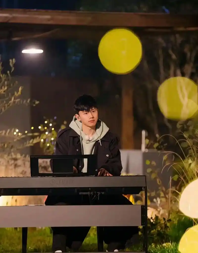 张杰分享一波杰哥帅照张杰星星逆颜生长杰