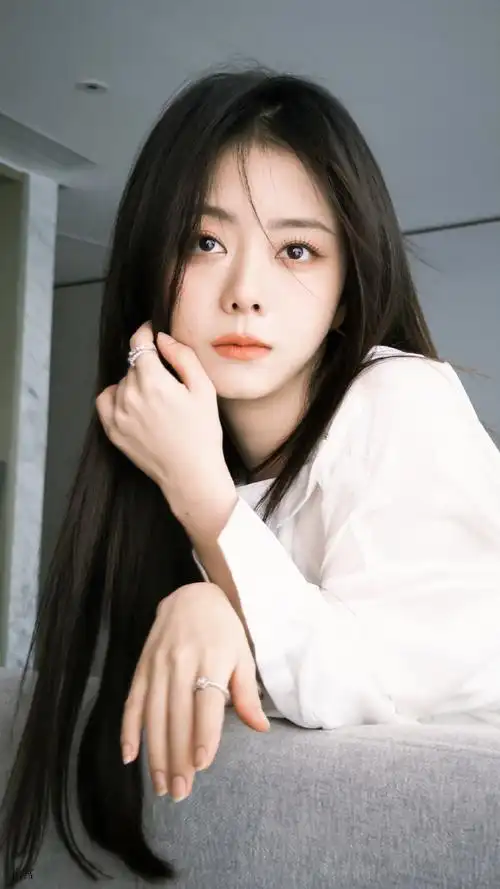 谭松韵短发妹宝长发拽姐