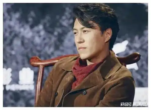 老干部靳东与江珊姐弟恋未果后娶二婚娇妻家庭幸福美满