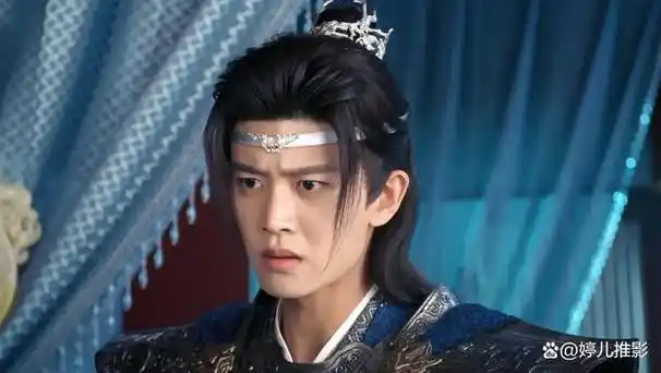 花间令和烈焰同时追一部追到上头一部被女主劝退