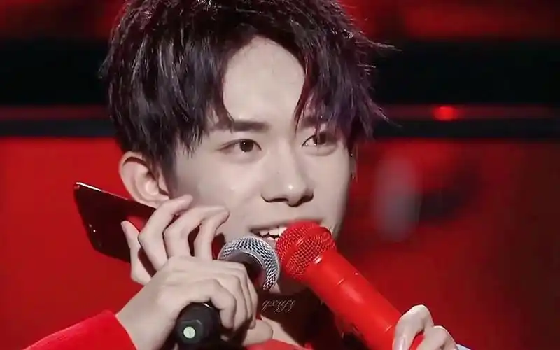 易烊千玺 #一寸日光三寸心上