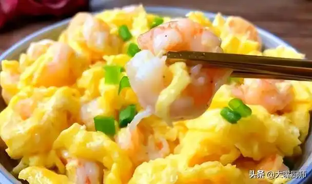 虾仁炒鸡蛋的简单做法,清炒虾仁鸡蛋的做法大全(饭店大厨教你正确做法