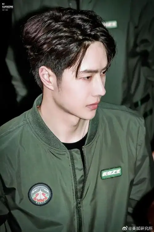 美妆##妆造##王一博#翻相册不禁感慨这鼻子怎么这么会长啊啊啊啊阿