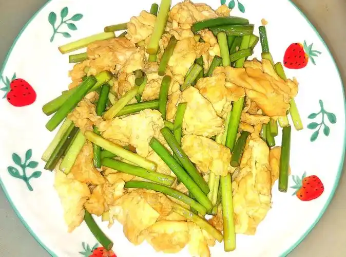 家常菜蒜苔炒鸡蛋 简单易学的做法图解12