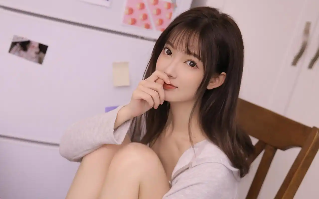 娇艳性感美女写真图片桌面壁纸