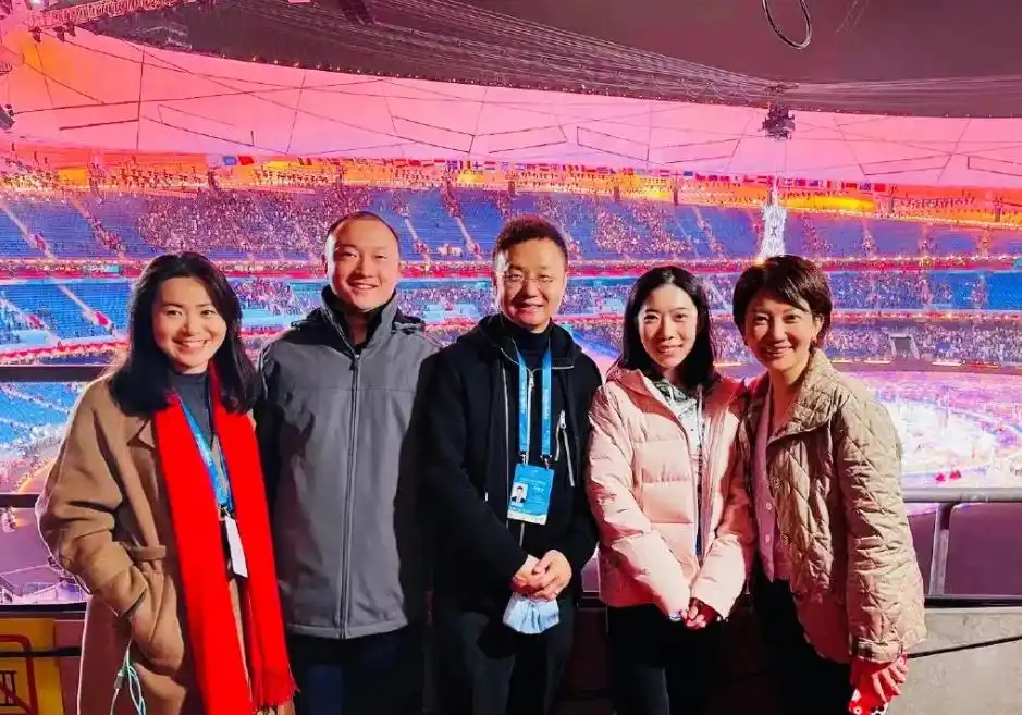 央视主持人王端端素颜照曝光没有滤镜和美颜照样可以媲美明星