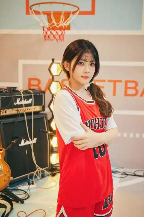 元气女高赖美云91我女侧低马尾漂亮晕咯06请多多cos拜托05#上杉